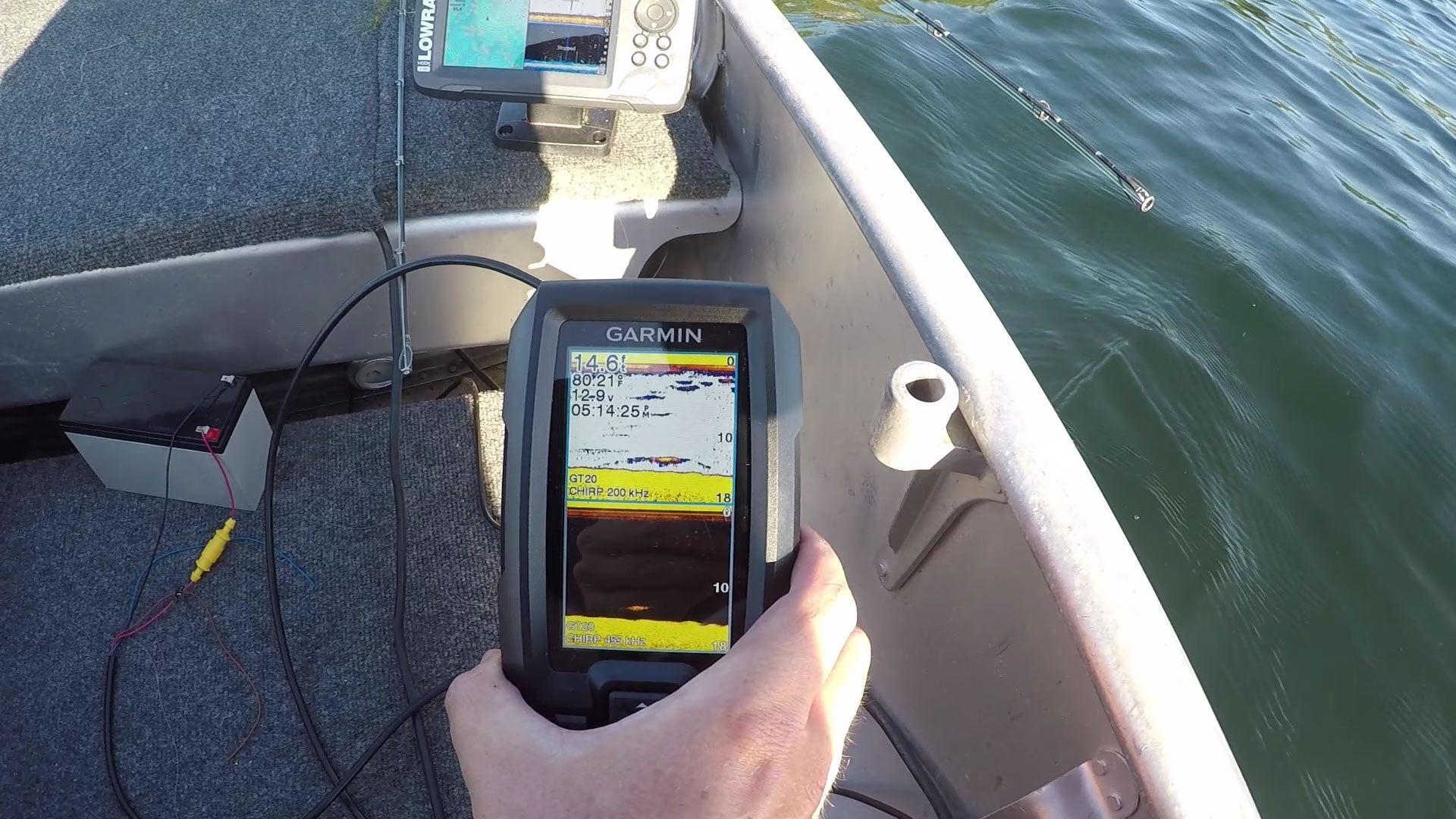 Garmin Vs Lowrance? Latest 2021 sidebyside review FishFinder HQ