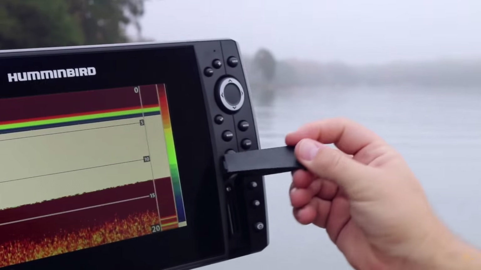 How does a fish finder work? Fishing Guide FishFinder HQ
