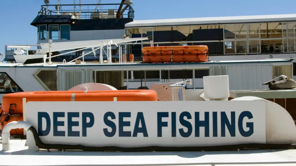 deep sea fishing boat