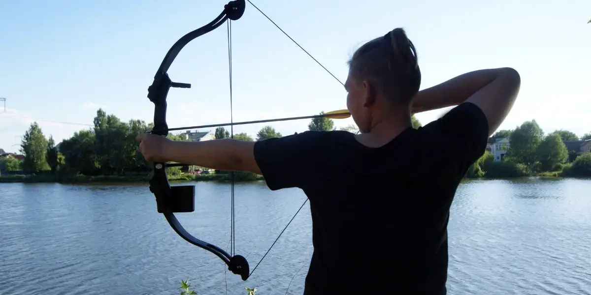 Best Bows for Fishing 2021 FishFinder HQ